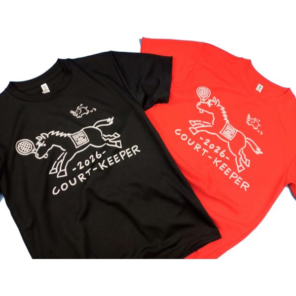 おなじみのコートキーパー干支Tシャツ２０２６干支は”馬””です。１） 吸汗速乾でやや薄手２） ポリエステ１００％のドライTシャツ３） 速乾性に優れたメッシュ素材４） UVカット５） 洗濯堅牢度が良く色落ちもありません６） サイズ展開が広いの...