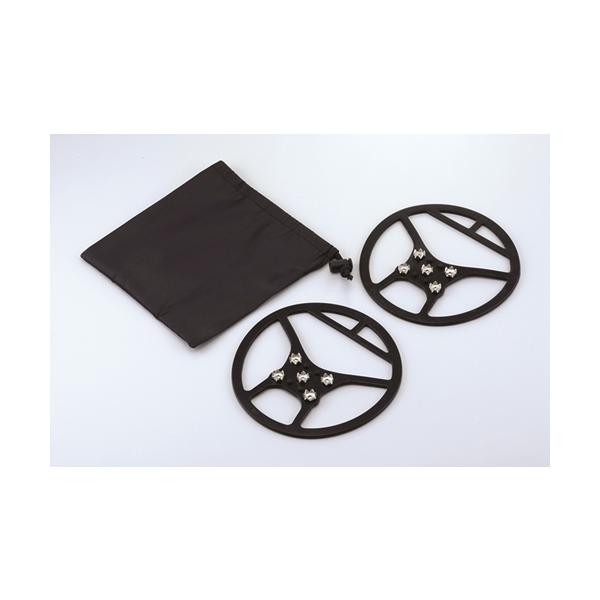 靴底に装着すると、スノーシューズに変身・地面が凍っていたらパッと装着！通勤時に大変便利です。・5本のスパイクが雪面・氷面をしっかりブリップ！凍結した道でもすべりにくいです。・柔軟性のあるシリコン製で、簡単に装着できます。・収納袋付きだから外...