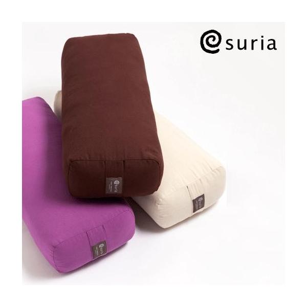 ■素材オーガニックコットン 100%（インド製）■サイズ幅約27×長さ68cm×高さ15cm■備考新型スクエアボルスターオランダ認定機関認証のオーガニックコットンを使用したボルスターに新型が登場!安定感があり実用的なスクエア型は身体を預けや...