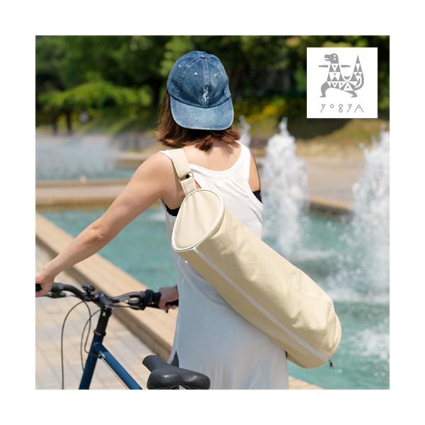 ■サイズ長さ約66cm×直径約19cm※ショルダーはアジャスター付き※一般的な６ミリ厚のマットが収納可能■素材表地：キャンバス裏地：オックスフォード（光沢感が、通気性の良い素材です。）■特徴ゆったりサイズでヨガマットも収納できるバイカラー ...