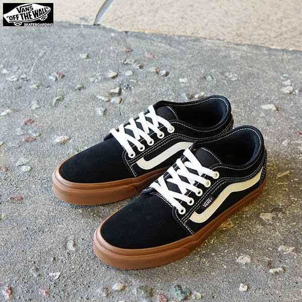 black chukka low