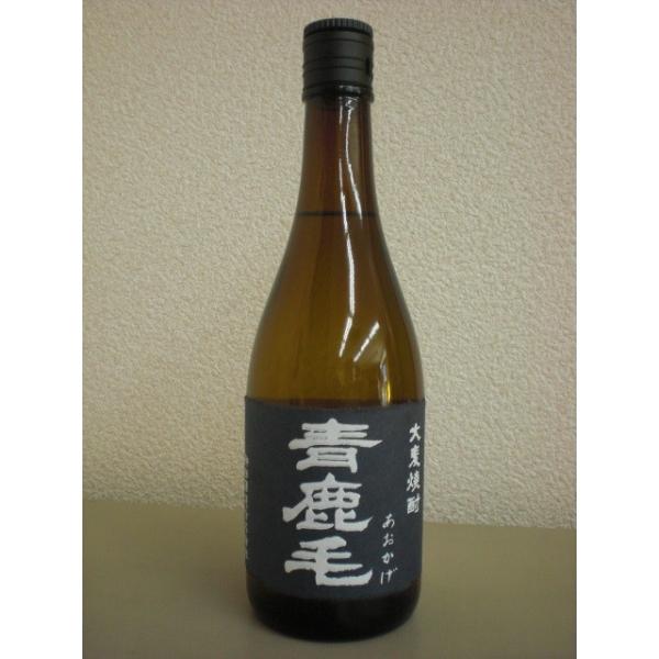 麦焼酎　青鹿毛の紹介だよ駒で有名な宮崎県都城市の蔵だねグラスに注ぐとわずかに白く濁っているよ旨みをろ過しすぎず十分に残しているねお湯割りにすると麦の風味が存分に感じられるよ柳田酒造さんの麦焼酎は本当にうまいね駒・赤鹿毛・青鹿毛と同じ原料で造...