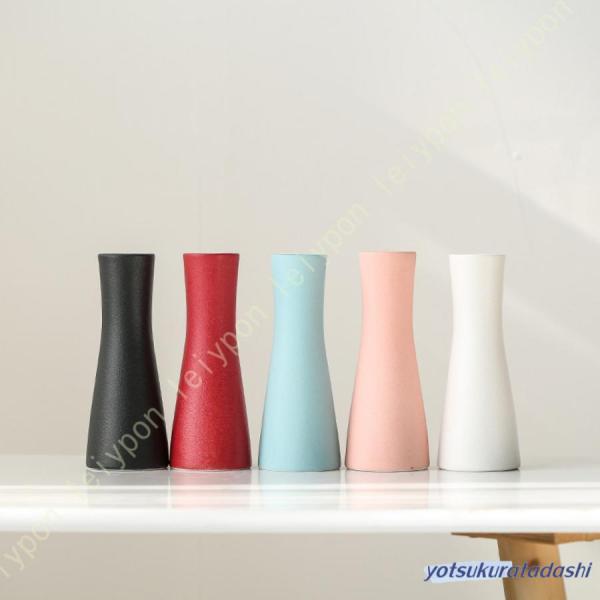 北欧のモダンなミニマリストスタイル。 さまざまな花や植物に合わせることができ、どこでも使用できます花瓶について説明：サイズ：口径×底面直径×高さ：5*8.5*20cm（スタッフ採寸のため、若干の誤差が生じる場合がございます）材質: 陶器表面...