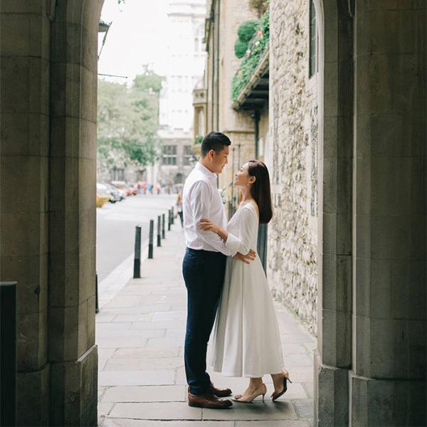 新しい 二次会 結婚式 ワンピース ミモレ丈 長袖 ウェディグドレス 花嫁 カジュアル 前撮り おしゃれ お呼びばれ 発表会 ドレス 演奏会 結婚式 パーティドレス エンパイアライン サイズ M Cocotazocateringllc Com