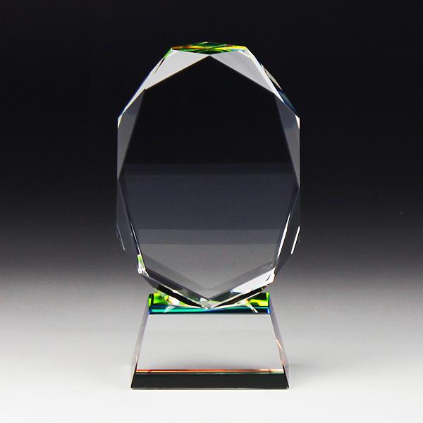 ＜クリスタルトロフィー CR-16C＞　虹色に輝くホログラム加工付、地球環境にも優しいエコロジークリスタルを使用し、熟練の職人が心を込めて一つ一つ手作業でカット・研磨して制作しています。■彫刻方法■サンドブラスト加工■材　質■　エコロジーク...
