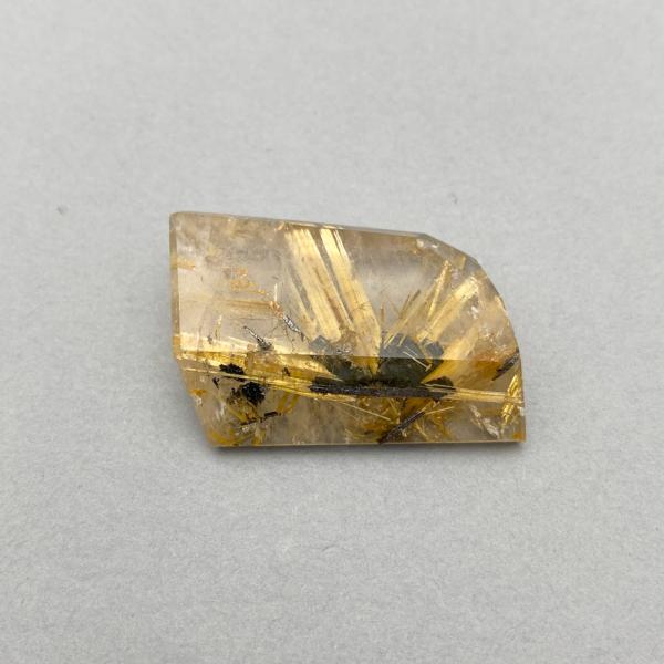タイチンルチル 金針ルチル ラフカット 原石 13g