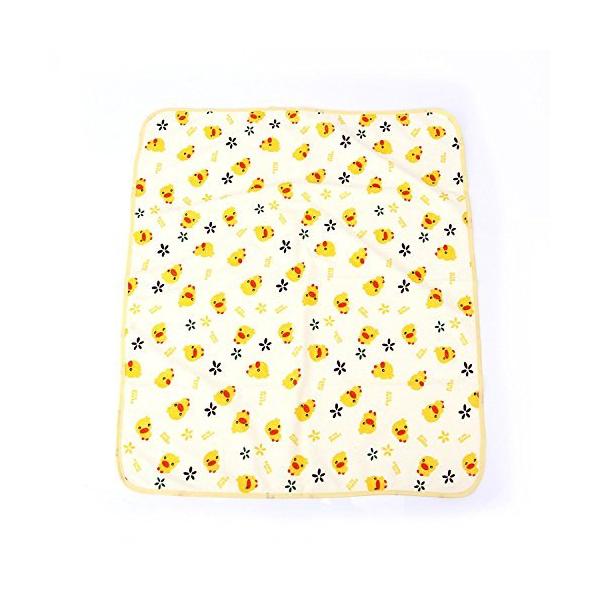 おむつ替え時に必須のアイテムです。表面は肌触りの良い、裏側は防水加工を施していますので安心してご使用いただけます。洗濯可能 ※乾燥機などによる乾燥および熱乾燥はお避け下さい【サイズ】M:60*70cm男女問わないデザインですので、出産祝いな...