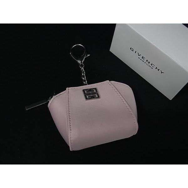【新品未使用】ジバンシー/Air Pods・スマホケース 新品未使用】ジバンシー/Air Pods・スマホケース 2025年最新
