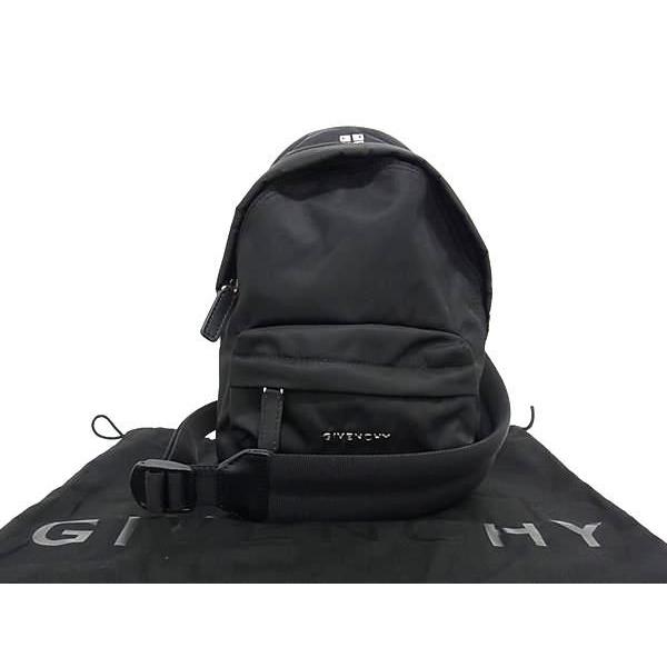 GIVENCHY □新品□未使用□ ジバンシィ エッセンシャル U