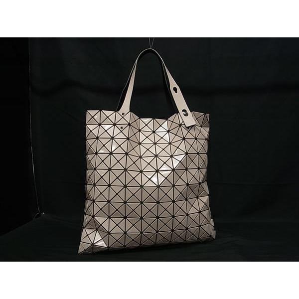 極美品✨ BAOBAO イッセイミヤケ クラッチバッグ ピンク ピンク系 BAOBAO ISSEY MIYAKE(バオバオイッセイミヤケ) バッグ