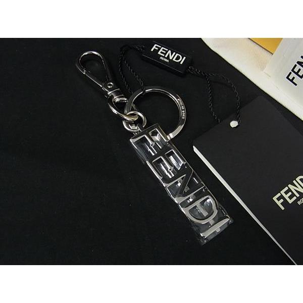 素敵⭕FENDI キーホルダー バッグチャーム メンズ 楽天市場】美品】FENDI フェンディ キーホルダー チャーム