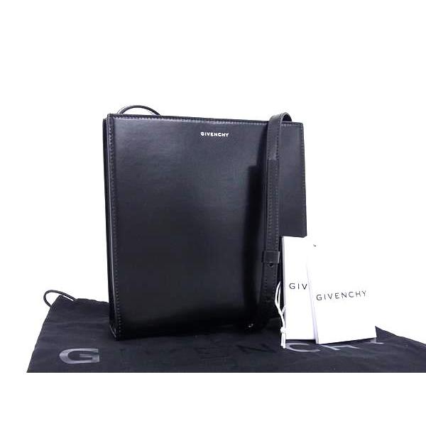 ■新品■未使用■ GIVENCHY ジバンシィ レザー ショルダーバッグ ポシェット クロスボディ ブラック系 FR1777 GIVENCHY（ジバンシィ） □新品□未使用□ レザー ショルダーバッグ