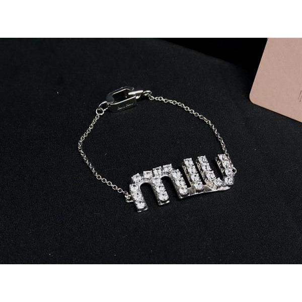 miumiu ストーンブレスレット