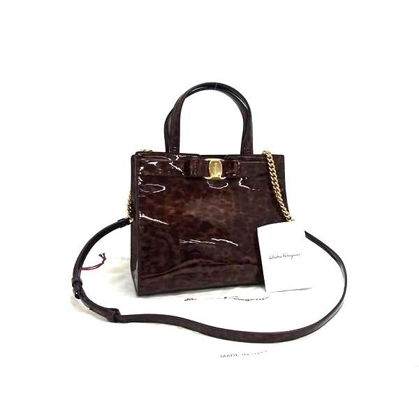 FERRAGAMO（フェラガモ） □新品同様□ Salvatore Ferragamo ヴァラ
