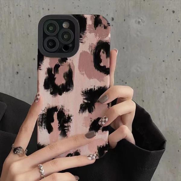 iPhone ケース かわいい 韓国 レオパード ヒョウ柄 シンプル シリコン 動物 ギャル ブランド 大人可愛い 割れない SE 13 15 pro