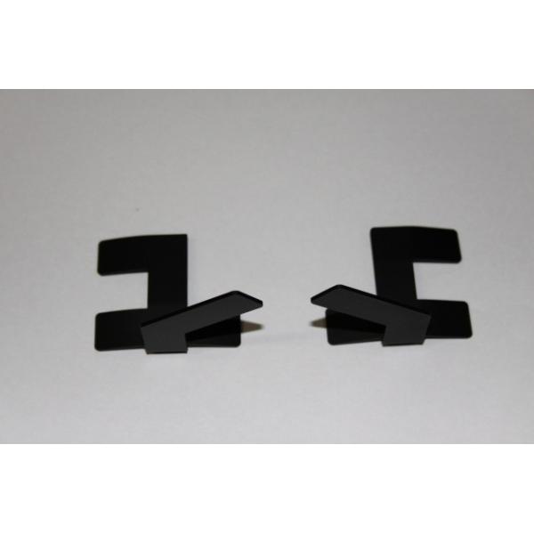 VAB/VAG, VMG/VM4用小さいメーター類を、純正メーターフードの左右に取り付ける ステーです。付属の両面テープで貼るだけです。 左右設定あり　黒塗装−−−−−−−−−−−−−−−−−−−−−−−−−−−−−ＹＲアドバンスWRX S...