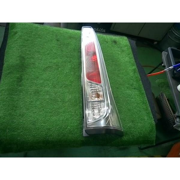 セレナ DBA-C26 右テールランプ 26550-1VA0A 060659 : BW山本商店