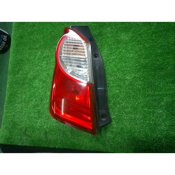 スズキ　アルト　左テールランプ　HA97S アルト DBA-HA25S 左テールランプ 35670-64L00 070465 : BW山本商店