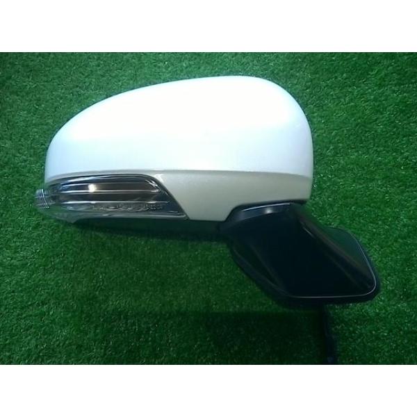 プリウス DAA-ZVW30 右ドアミラー 右サイドミラー 87910-47310 070759