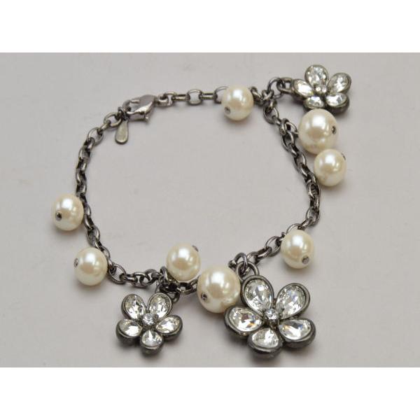 美品✨Rene ルネ パール パフスリーブ ビジュー ボレロ 短丈 濃紺 美品✨Rene ルネ パール パフスリーブ ビジュー ボレロ 短丈