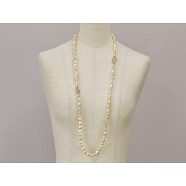 シャネル CHANEL 10A フェイクパールロングネックレス ココマーク 