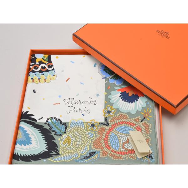 HERMES エルメス カレ90 COSUTUME DE FETE スカーフ シルク 衣装 HERMES エルメス カレ90 COSUTUME DE FETE スカーフ シルク 衣装