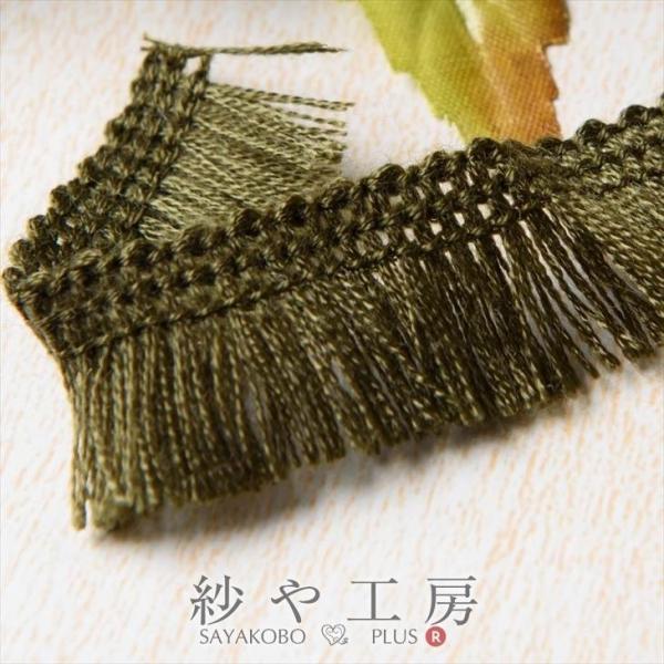 お洋服やバッグ、雑貨、布小物などの手芸やお裁縫はもちろん！異素材アクセやフリンジピアスなどハンドメイドアクセサリーにも大活躍！特にオススメしたいのは、フリンジテープをくるくる巻いて上部をカシメやヒモ・レース留め、釣り鐘パーツなどの金具で留め...