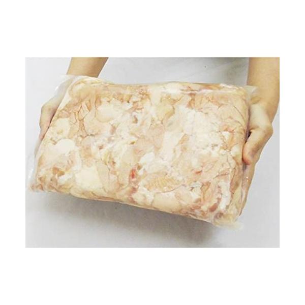 今回お届けするのは、安心安全な国産若鶏の「とり皮（首皮）」鶏の首の皮で、焼鳥屋さんなどでよく見かけるとり皮と言えばこの部分にあたります♪コラーゲンがたっぷり含まれており、手軽に美肌ケアできる食材として女性にオススメの部位です♪【発送予定日】...