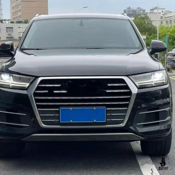 互換品 アウディ Q7 2017-2019 用 ヘッドライト DRL ライトバー エンジェルアイ LED