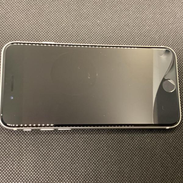 Apple iPhone SE（第3世代） 64GB スターライト au SIMフリー 動作確認