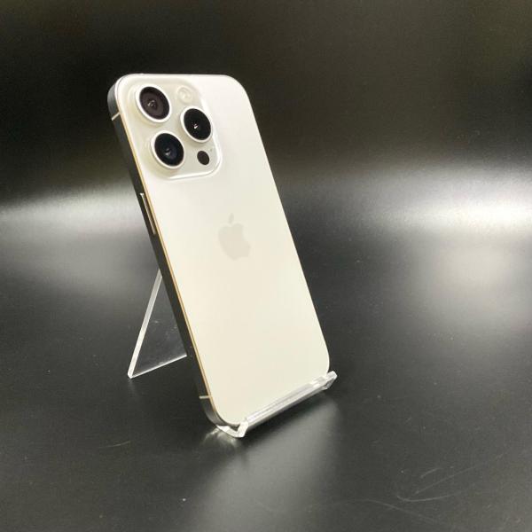 Apple iPhone 15 Pro 1TB ホワイトチタニウム au 美品 動作確認済 88