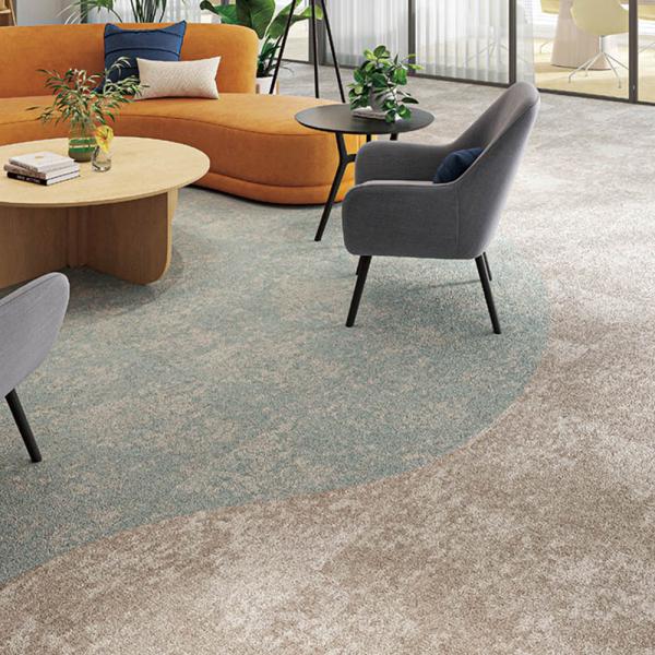 【種類】タイルカーペット（カーペットタイル）【サイズ】（1枚あたり）寸法：500mm x 500mm全厚：8mmパイル長：5.8~3.0mm【機能性】防汚性 制電 防炎 重歩行 フェルトバック対応【単位】1枚単位販売（16枚ごとに追加送料が...