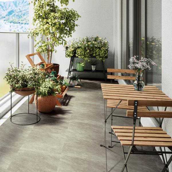 【種類】複層ビニル床シート　【サイズ】巾135cm、全厚2mm、9mまでが1巻【単位】1m以上、10cm単位切り売り【メーカー/カタログ】サンゲツ（sangetsu）ノンスキッド NONSKID 2025-2027ノンスキッドシリーズは、全...