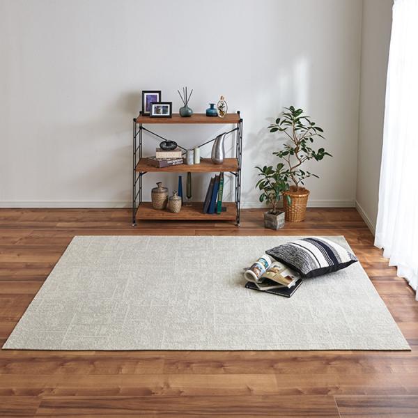 【種類】タイルカーペット、ラグ＆マット【サイズ】（1枚あたり）寸法：500mm×500mm全厚：7.5mm【単位】1ケース単位販売（6枚入り／約1.5平米）【メーカー/カタログ】川島織物セルコン ユニットラグ Unit Rug情報が交錯する...