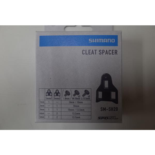 ・SPD-SLクリートとシューズの間に挟み、 　両足の長さの違いを調整するスペーサー。・セット内容：1mmx1枚、2mmx2枚。 　重ねて使用することで1mm〜5mmまで高さ調整可能。・ミディアム(10mm)、ロング(13.5mm)ボルト付属。