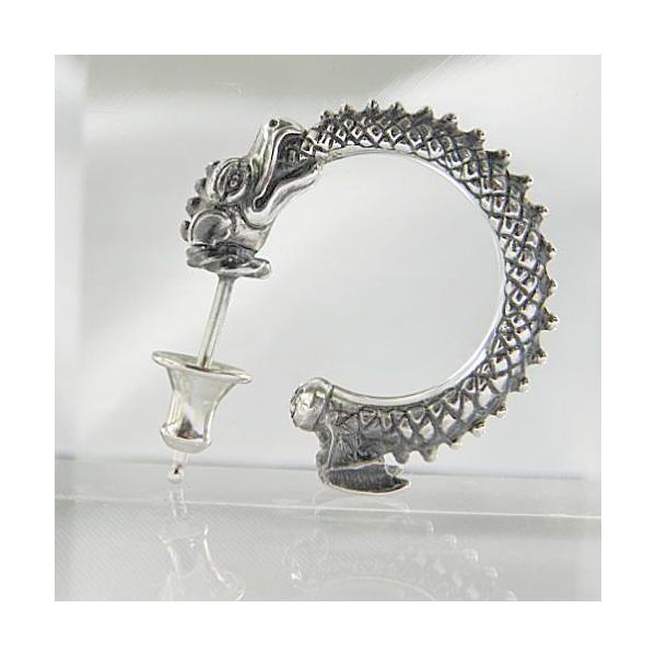 ウロボロスピアス 龍ピアス メンズピアス メンズアクセ ドラゴンピアス ハンドメイド 日本製 Dada Silver Works Buyee Buyee Japanese Proxy Service Buy From Japan Bot Online