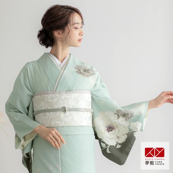 ＜オリジナルカラー＞アイスグリーンに白やチャコール色の牡丹を描いた、上品なお着物です。 【 ブランド 】ジャパンスタイル【 着物寸法 】身丈164cm / 袖丈49cm / 裄丈68cm【 対応身長 】154〜165cm【 対応サイズ 】標...