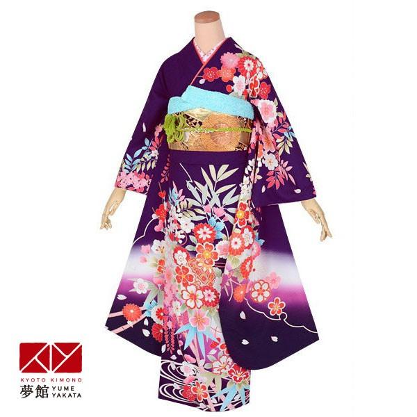 正絹 着物“桜舞台に絢爛を打つ！松や梅、牡丹や蝶、束ね熨斗”振袖用