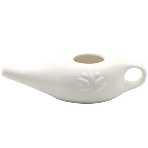 ヨガの浄化法「ジャラネティ」専用にデザインされた小型軽量のネティポットです。樹脂製なので軽くて扱いやすく、携帯用としても便利です。使わない時は持ち手をフック等に掛けておけるので、水切りができて衛生的。口呼吸による口や喉の乾燥を防げるので、風...