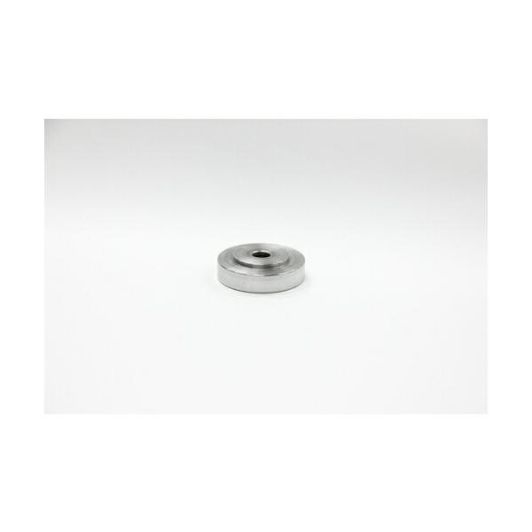 特長●取付けネジΦ８ｍｍ仕様の刈払機に取付け可能です。●こちらの型番の商品に対応します⇒ＭＲＡ−ＫＢ１２５ＨＳＷ０５０用途●草刈りブラシを刈払機に取付けるための専用押え金具。仕様●穴径(mm)：8●外径(mm)：40質量・質量単位●0.05...