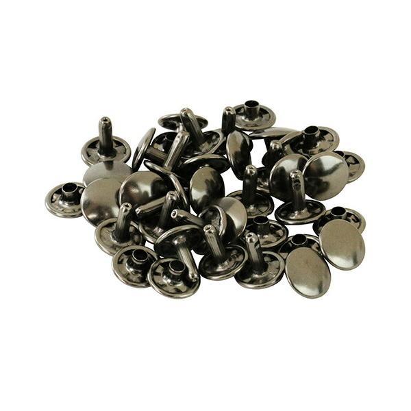 ●メッキ仕上げで、装飾性の高いカシメ玉です。●ベルト・バッグ・腰袋などの補修・補強に最適です。●用途： ベルト・バッグ・腰袋などの補修・補強。●規格： NO.60MT●商品サイズ： 幅13×高さ13×奥行き13mm●重量： 1.5g●カシメ...