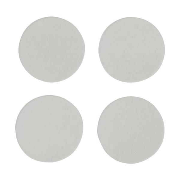 特長●透明色なので目立ちません。●汚れたら水洗いで繰り返し使えます。●床に色移りする心配がありません。●粘着剤を使用していないので床や脚がべたつきません。●床暖房に対応できます。用途●ソファーに腰かけたときや立ち上がるときのズレ防止に。仕様...