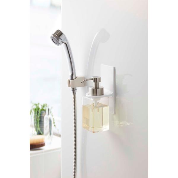 ●宙に浮かせられるからボトルの底がぬめらず衛生的。 ●そのままポンプを押して液体を出すことができます。 ●マグネットが付く浴室壁面に簡単取り付けのディスペンサーホルダー。 ●そのままポンプを押すことができます。マグネットで簡単取り付け。 ●...