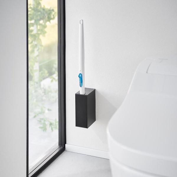 他サイト： 山崎実業　ウォール流せるトイレブラシホルダー タワー 石こうボード壁対応 ブラック 4903208018395　【品番：01839】の商品画像