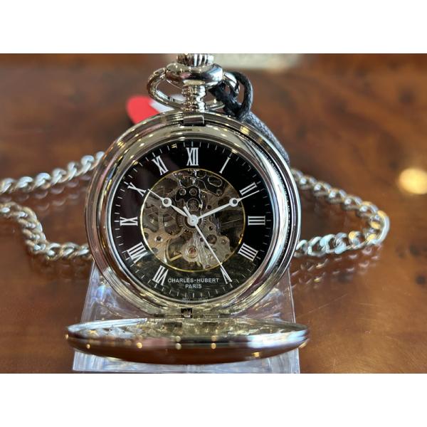 チャールズ・ヒューバート 懐中時計 ポケットウォッチ コレクションブランド：チャールズ・ヒューバートケース素材：Brass 真鍮 （しんちゅう）ケースサイズ：径 47mm重さ：78gムーブメント：手巻式風防：ミネラルクリスタルメーカー保証：...