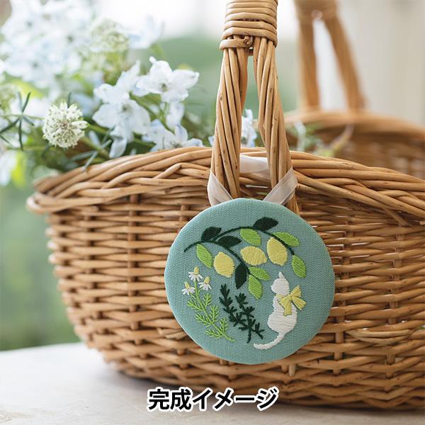 刺しゅう糸 『annasの刺繍図案と刺繍糸セット 白ねことレモン 112107』 LECIEN ルシアン cosmo コスモ :361-49-007-007:ユザワヤ 通販 クロスステッチ図案 〈レモン〉