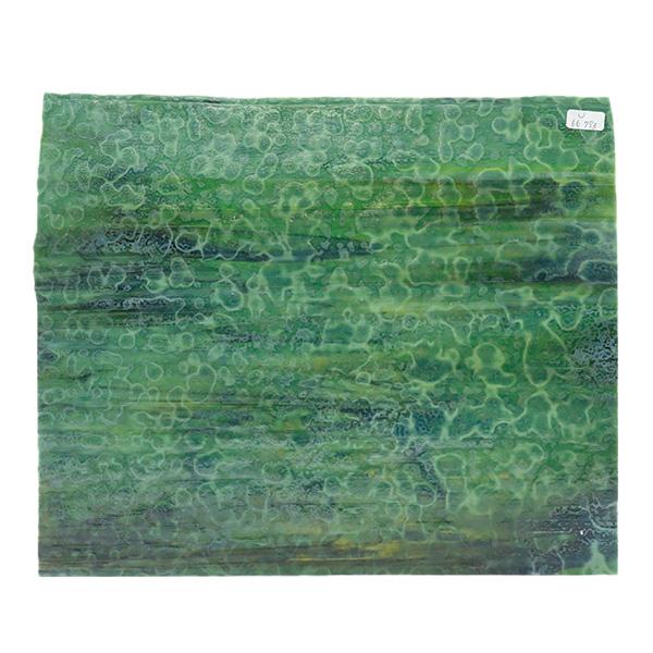 表面には丸いブチ模様が入っており、裏面は磨く前の荒い大理石の表面のようになっているガラスです。ティファニーガラスの再現を目指して作られたメーカーのガラス。現在は、ヤカゲニー社でヤカゲニー・ウロボロスとして製造されています。ガラスの美しさはも...