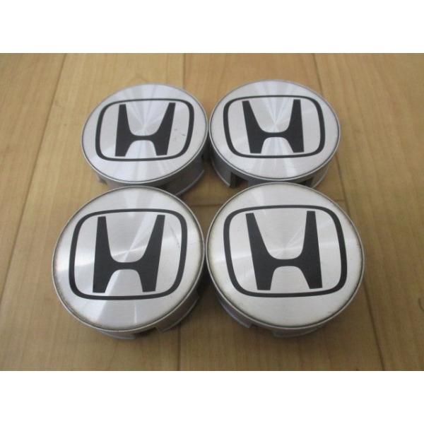 おくやんです。センターキャップのみ ジャガー 純正 15インチ おくやん様専用です。センターキャップのみ ジャガー 純正 15インチ