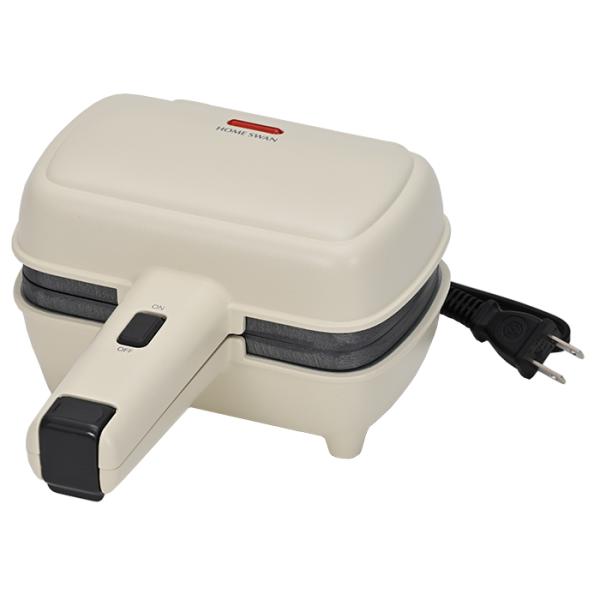 (5〜8枚切り)食パン1枚で挟めるハーフホットサンドメーカー。火を使わない電気式なので、お子様と一緒に楽しめます。内面はフッ素樹脂加工で焦げ付きにくく、お手入れ簡単。プレートは着脱式なので丸洗いOK。ON・OFFスイッチ、準備完了ライト付き...