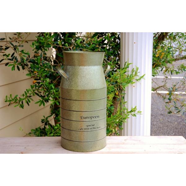 ☆今だけ送料無料（沖縄県別途要相談）※北海道・九州地方への発送は送料高額にて1点での発送の場合220円のご負担お願いします他商品(送料無料)も購入の場合不要。予めご了承願います・ガーデンオブジェにしても晴れの日も玄関に置いてて可愛いですミル...